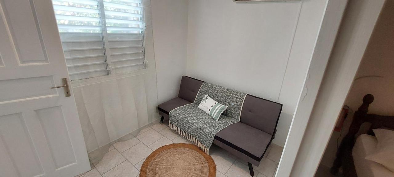 Label Kafe Apartment Bouillante Luaran gambar
