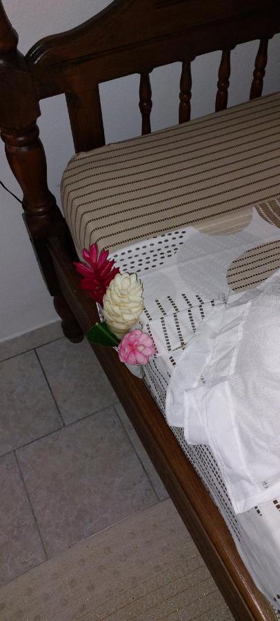 Label Kafe Apartment Bouillante Luaran gambar